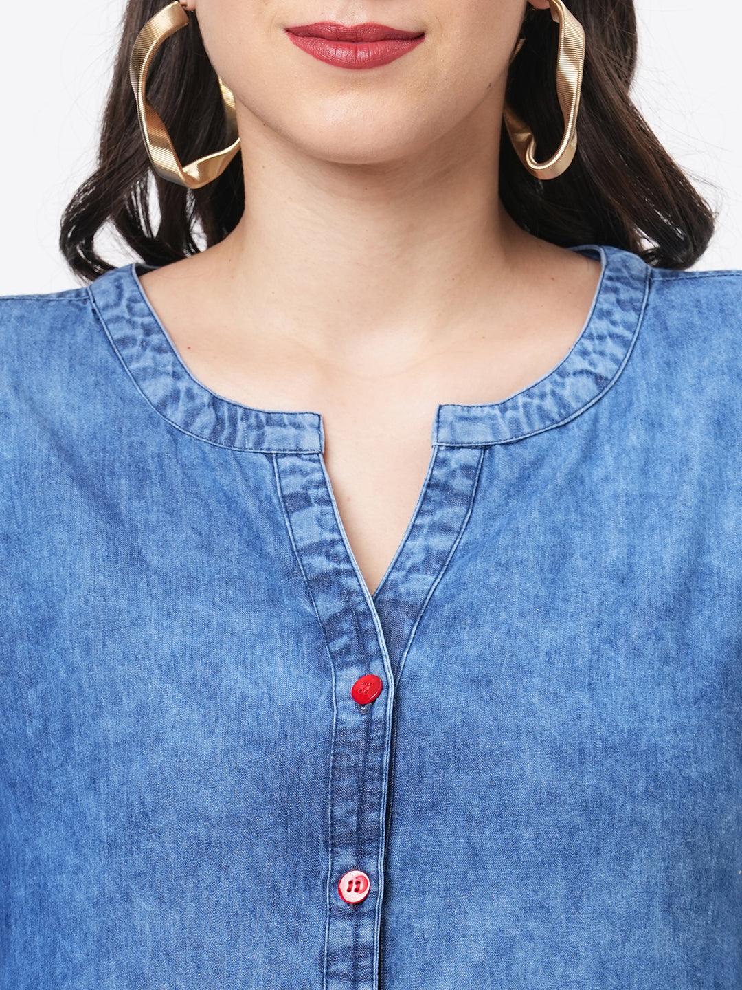 Hashtag Be short dress in sturdy denim with pockets and embroidery around them